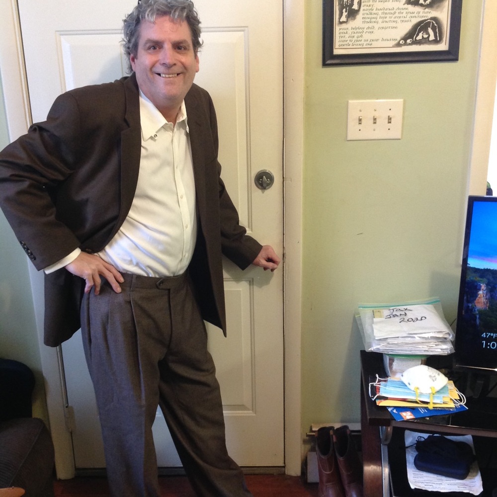 Suits - Picture 2 of 3